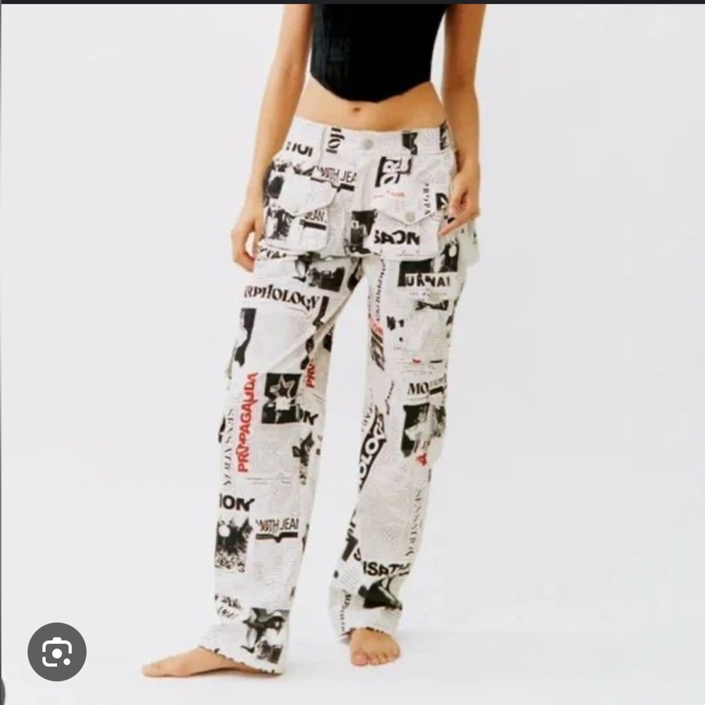 With Jean White and Black Pajama Bottoms Relaxed Fit